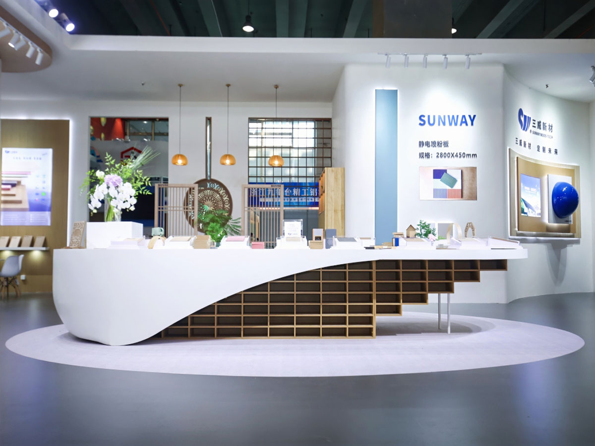 XIN76619M.JPG XIN76619M.JPG